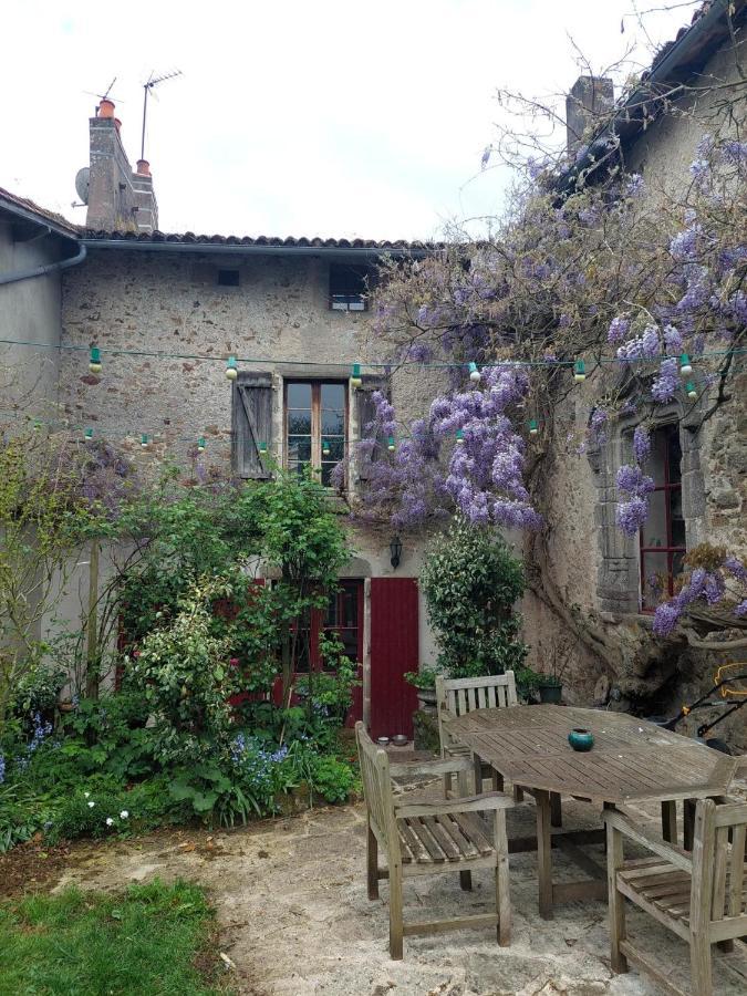 Bed and Breakfast La Cressonniere Parthenay Exterior foto